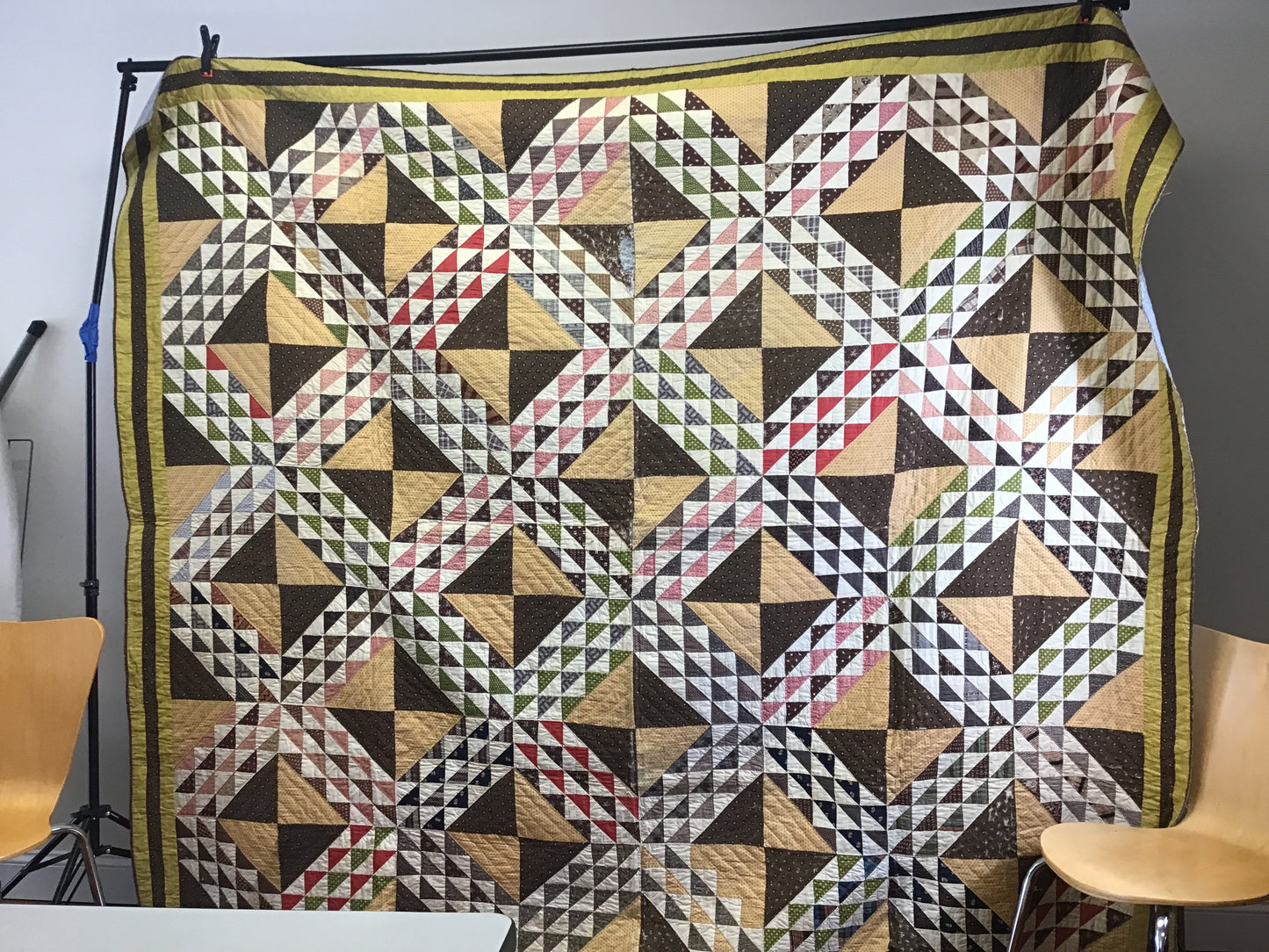 1910-1920 Hens & Chicks 96.5”x84.5”