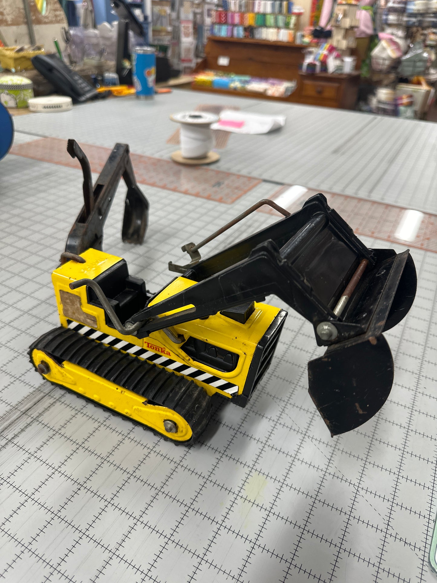 Tonka Trax Backhoe & Front End Loader Yellow Tractor Classic Metal Vintage Toy