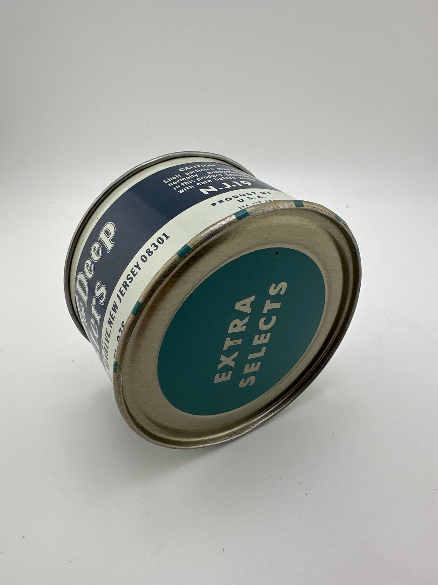 Vintage “Treat from the Deep” Oysters tin