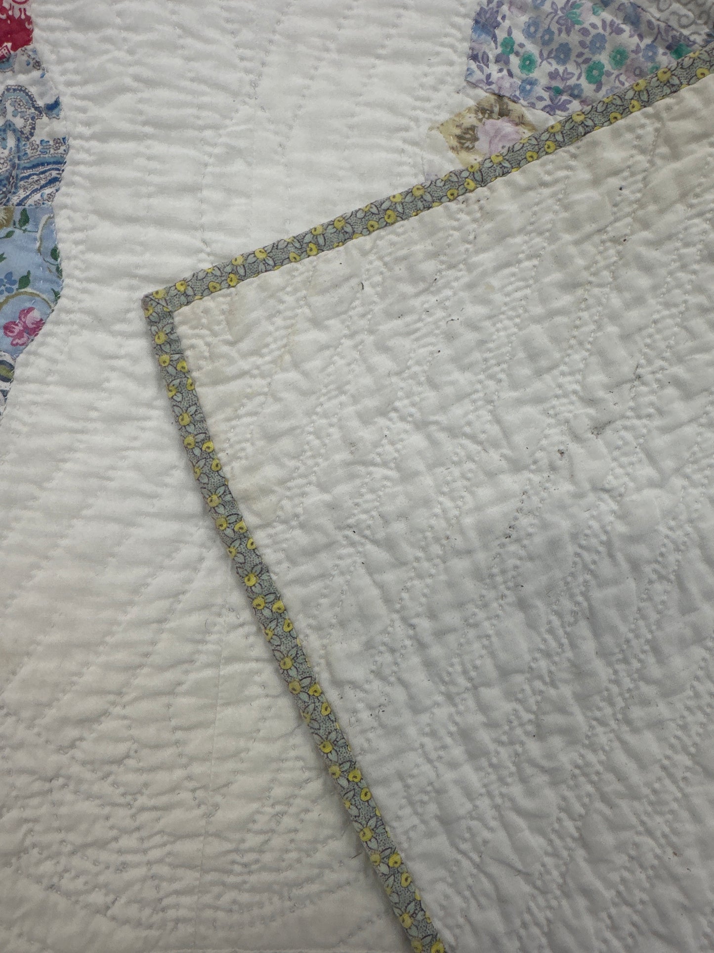 Antique 1920s Dresden quilt