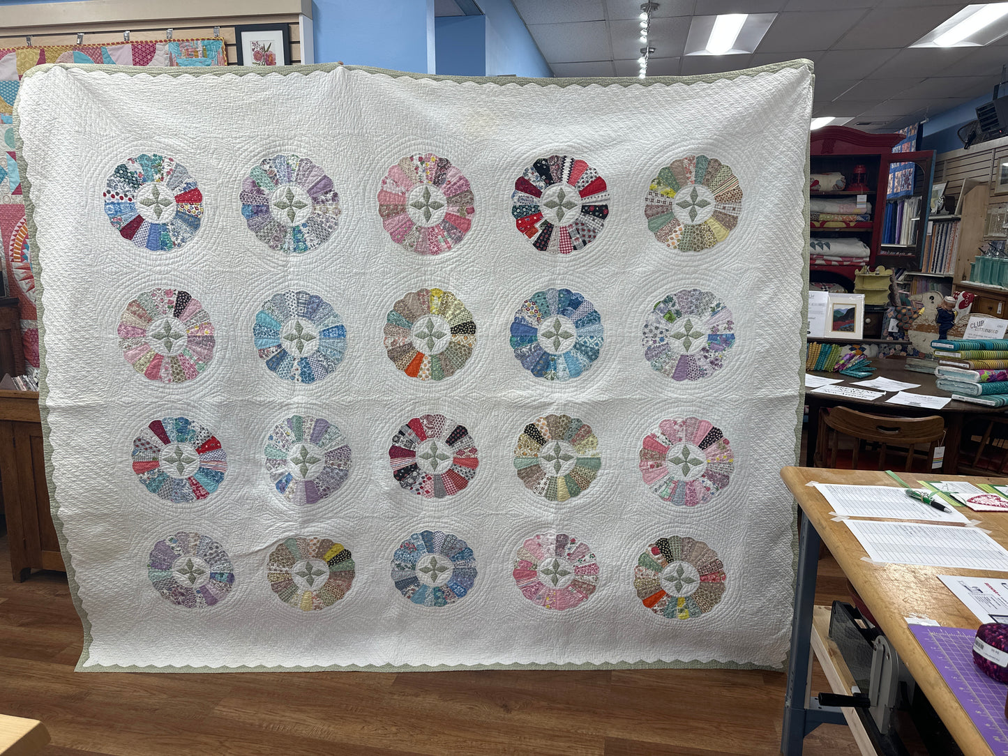 Antique 1920s Dresden quilt