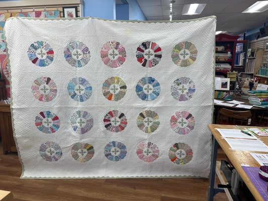 Antique 1920s Dresden quilt