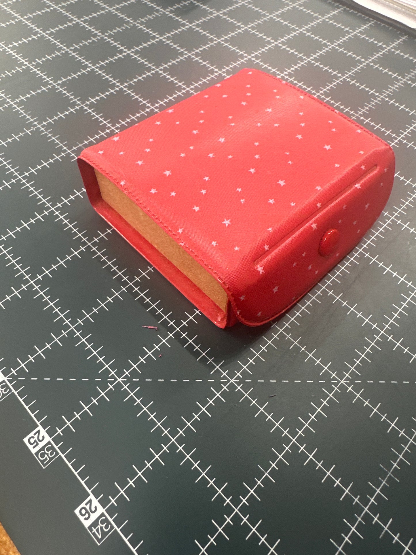 Travel sewing kit
