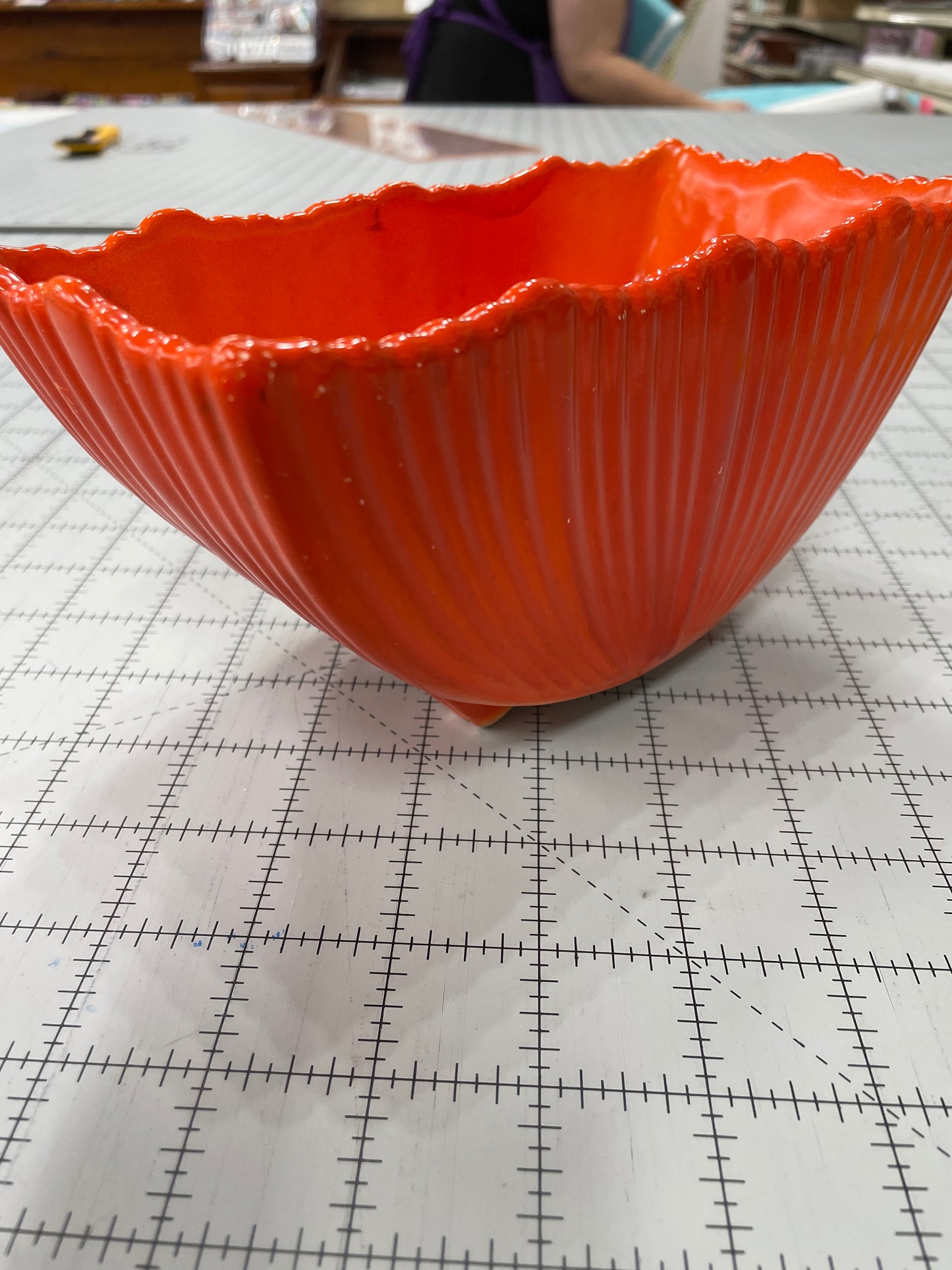 Ceramic Retro Orange Shell Shaped Containers