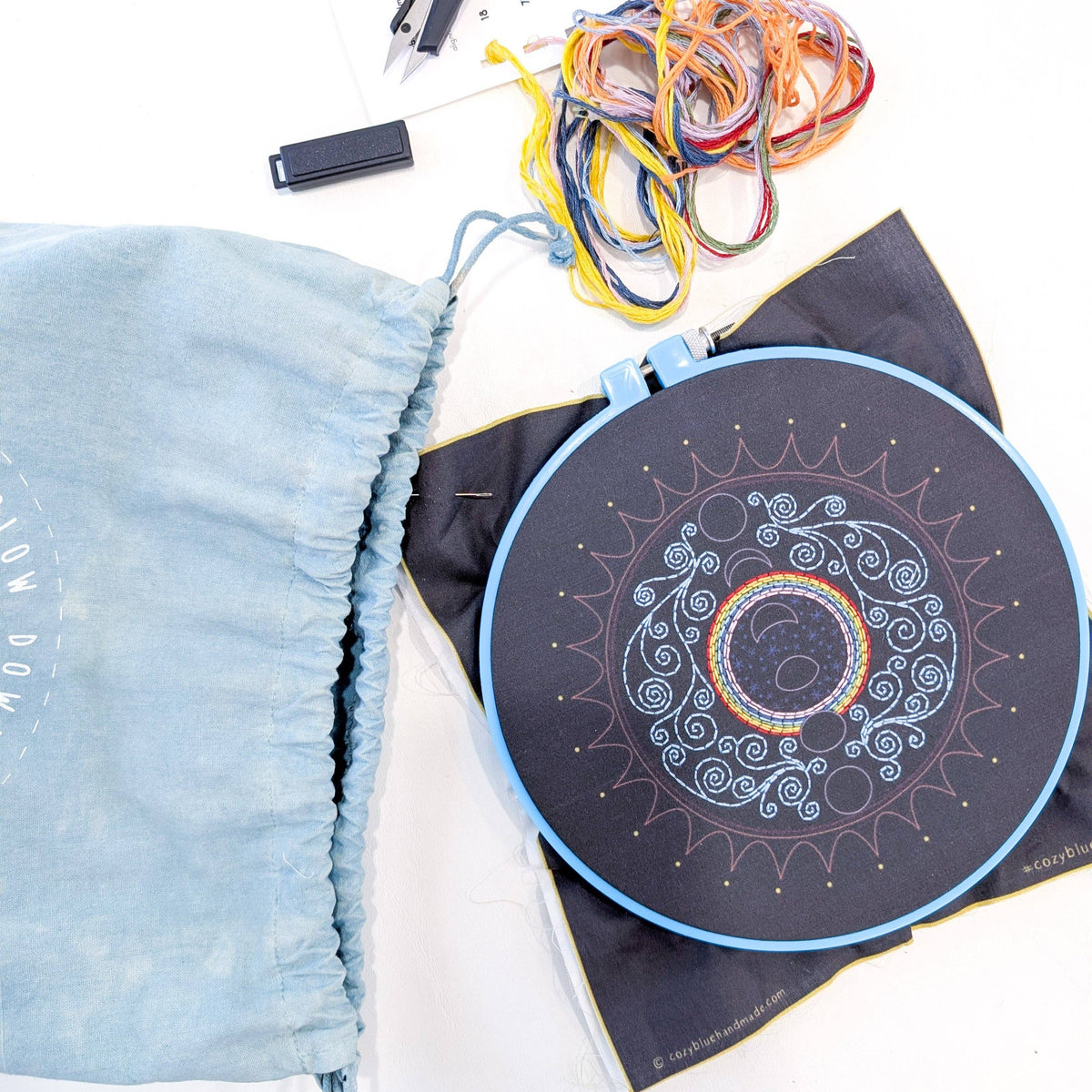 Alignment embroidery kit