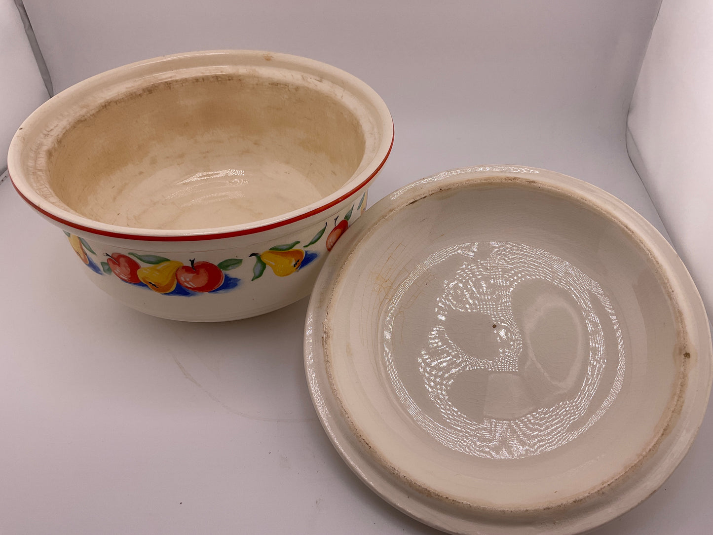 Vintage Harker Casserole Dish w lid
