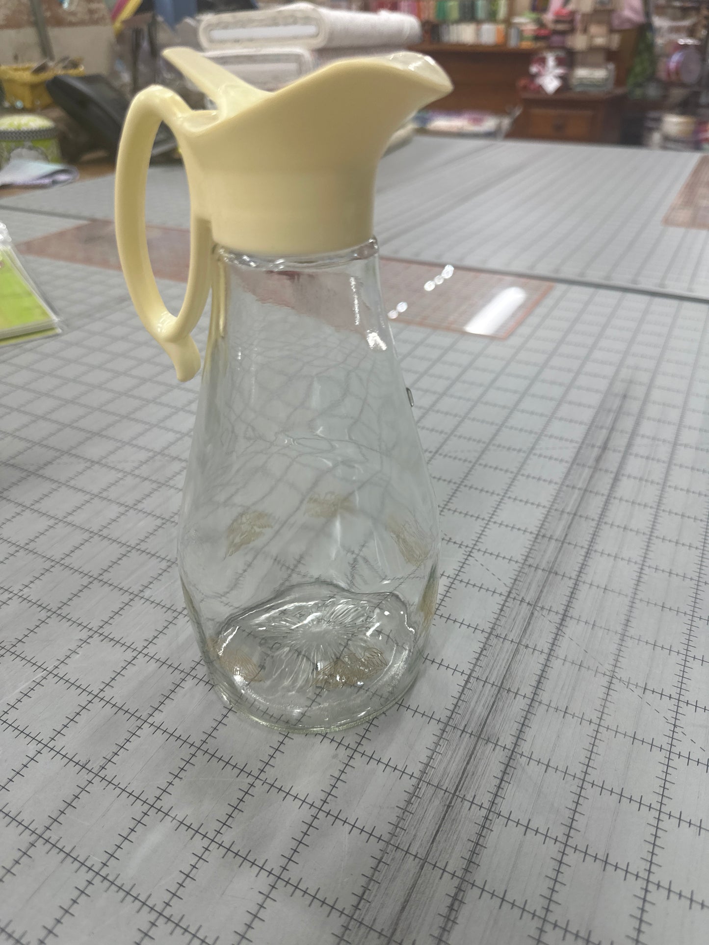 Vintage log cabin syrup dispenser