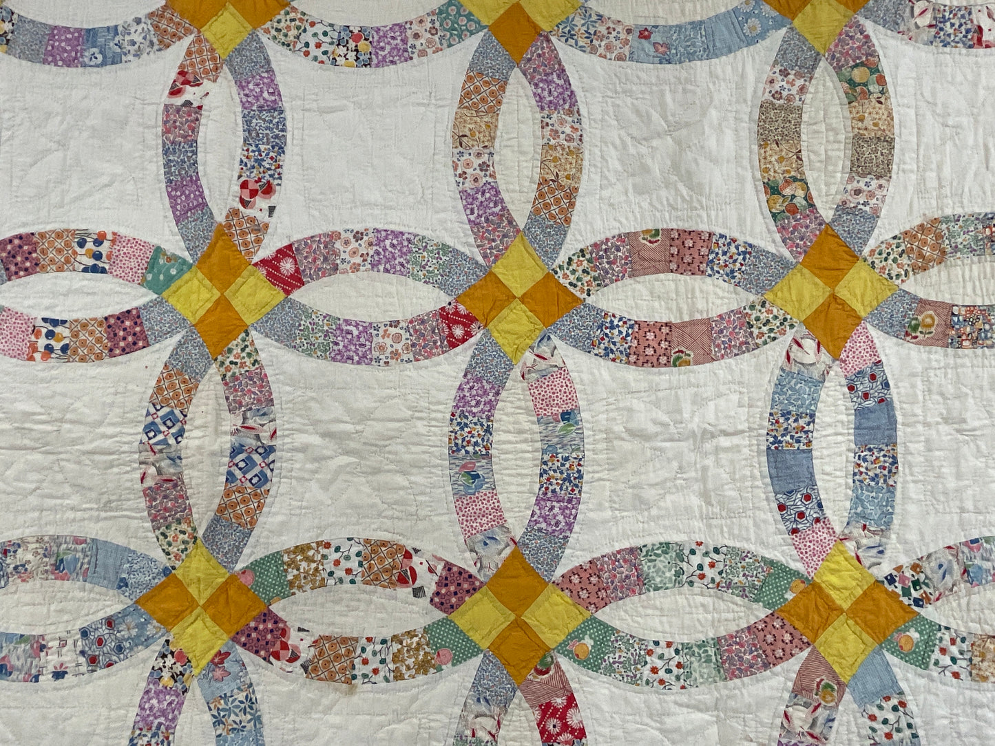 Double Wedding Ring Quilt