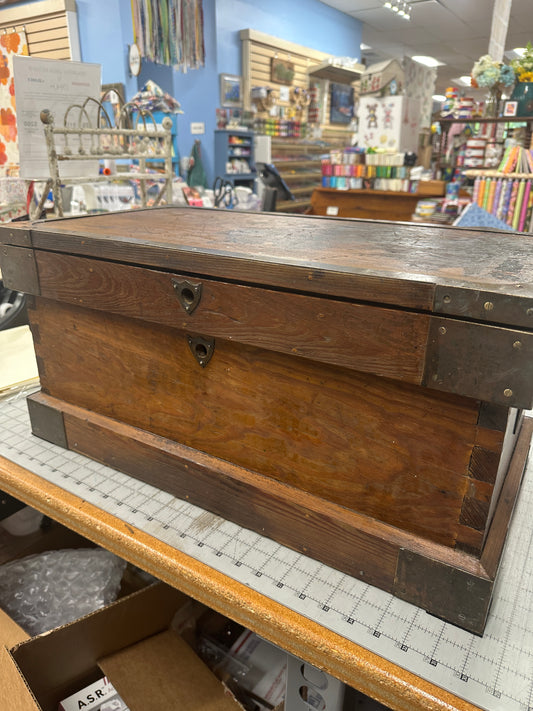 Vintage pine carpenters tool box