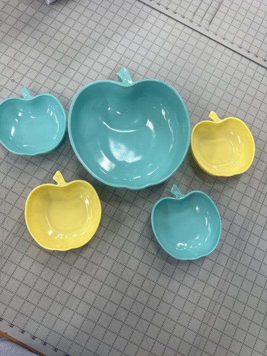 Vintage set of Hazel-Atlas Orchard Ware apple-shaped serving bowls (set)