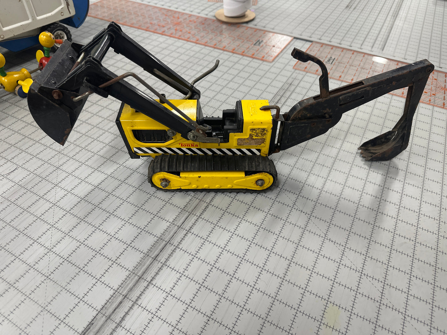 Tonka Trax Backhoe & Front End Loader Yellow Tractor Classic Metal Vintage Toy