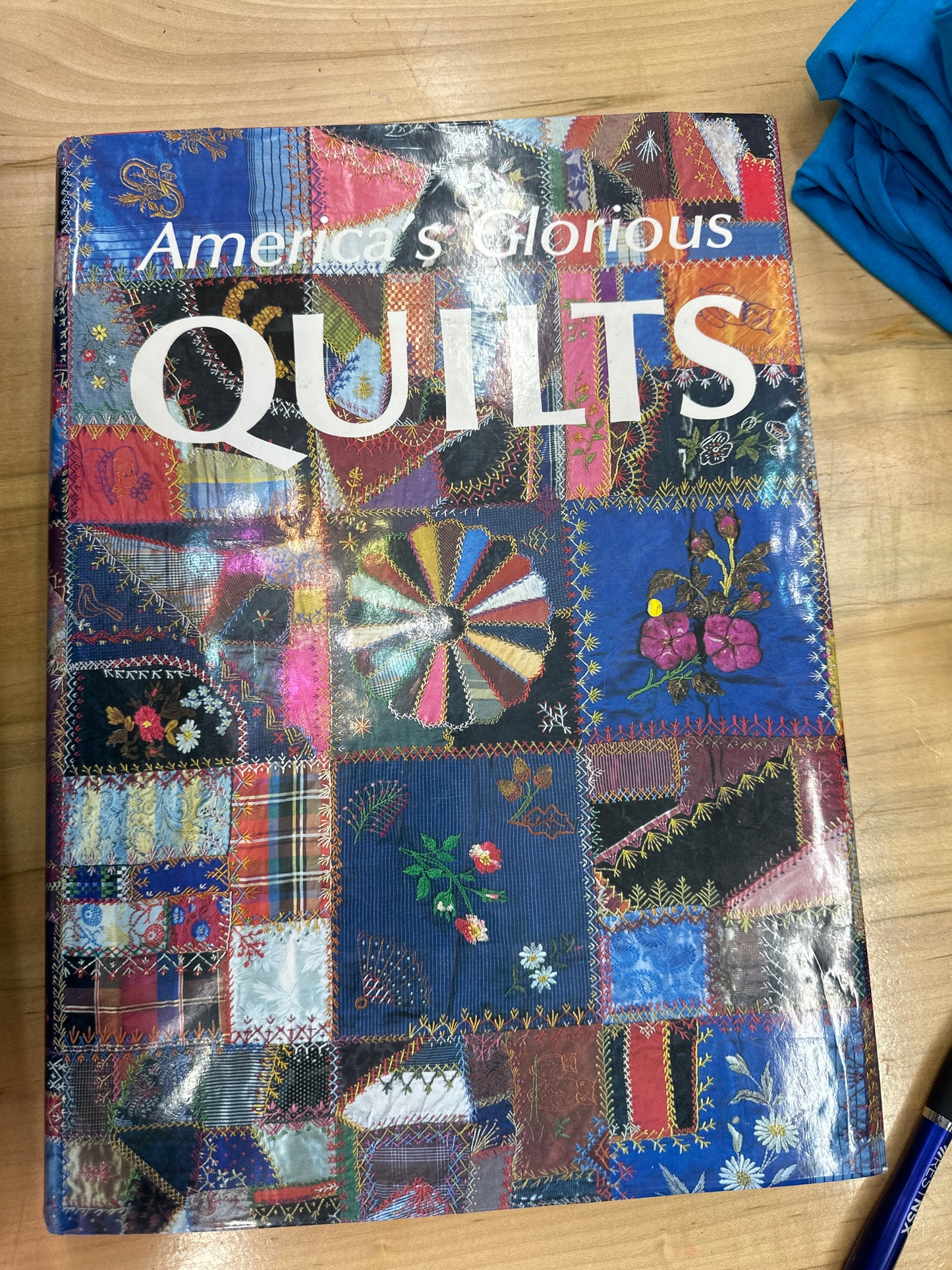 Americas Glorious Quilts Book