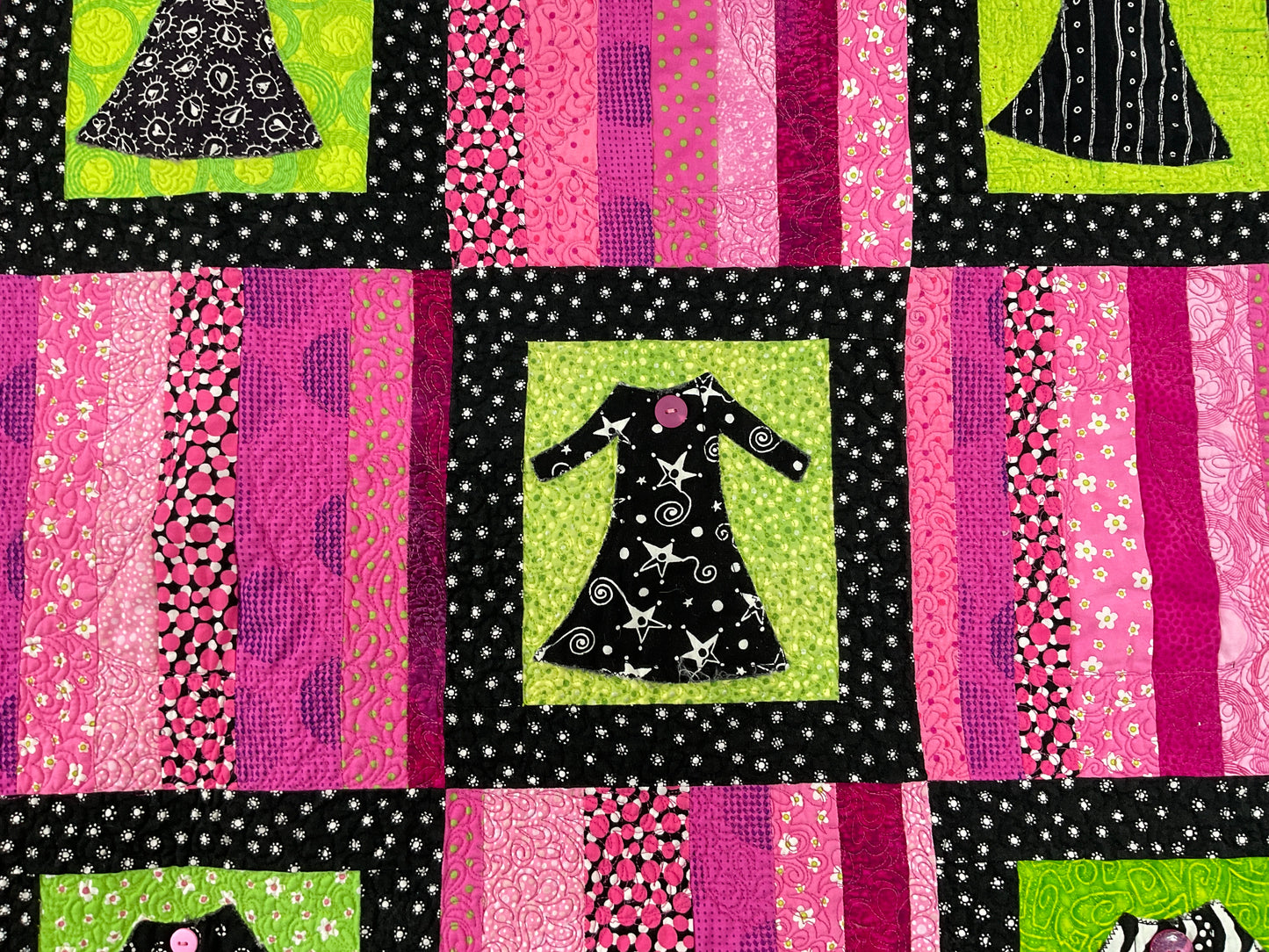 Pink dresses quilt