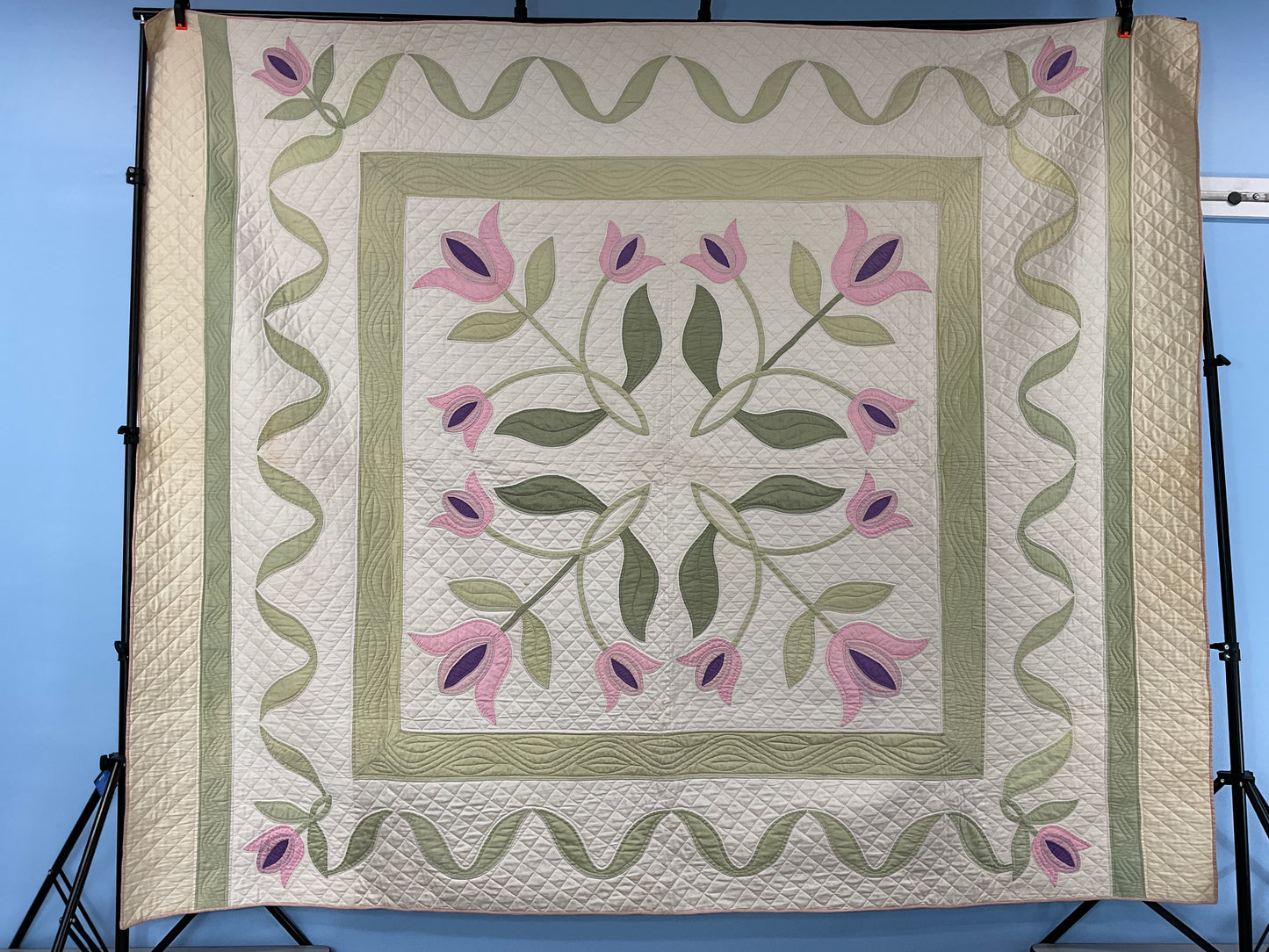 Tulip Appliqué Quilt