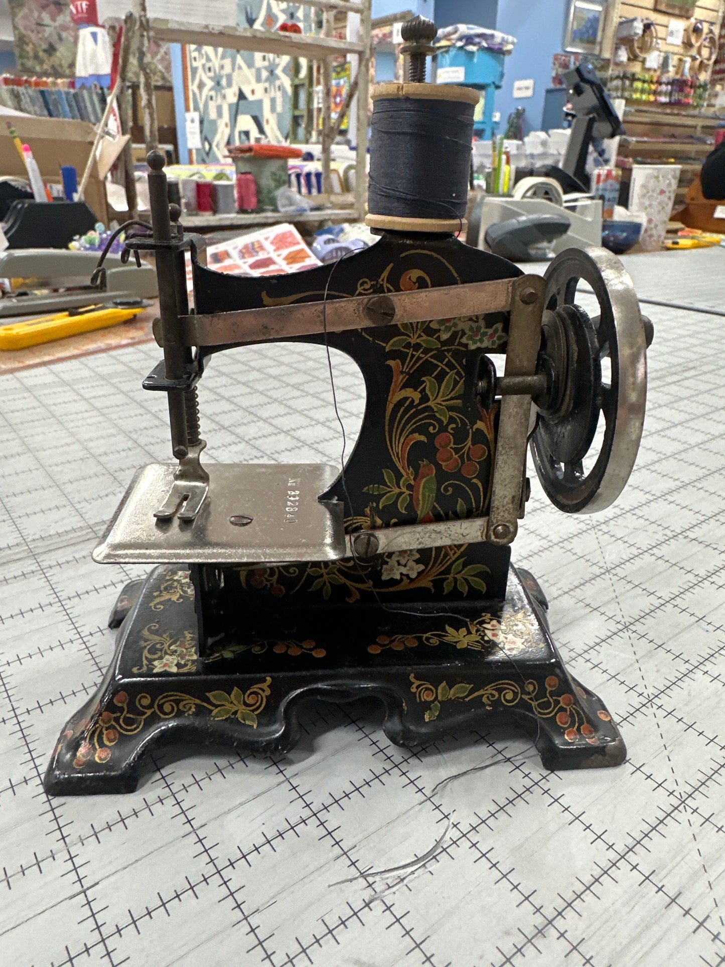 Antique Children's Sewing Machine - Muller (Germany)