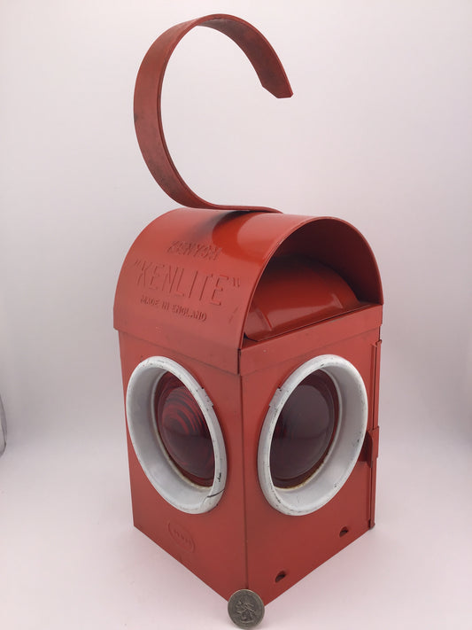 Vintage Kenyon “Kenlite” oil lamp / railroad lantern