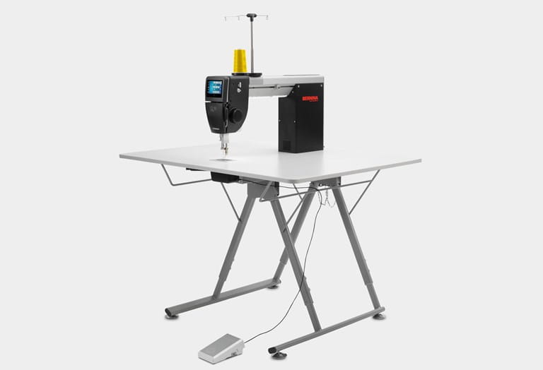 Q16/Q20 Folding Table