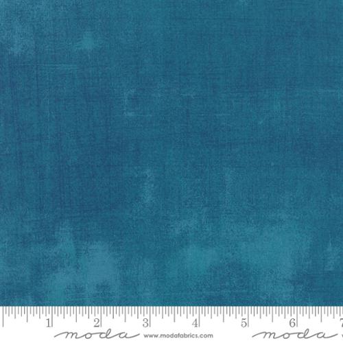 Hollandale Quilt Kit featuring Grunge