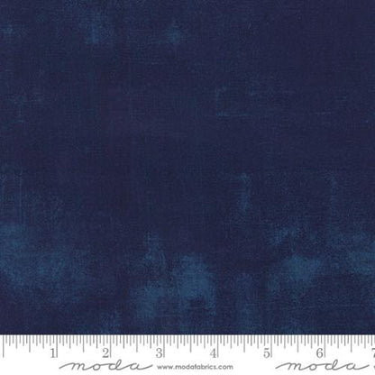 Hollandale Quilt Kit featuring Grunge
