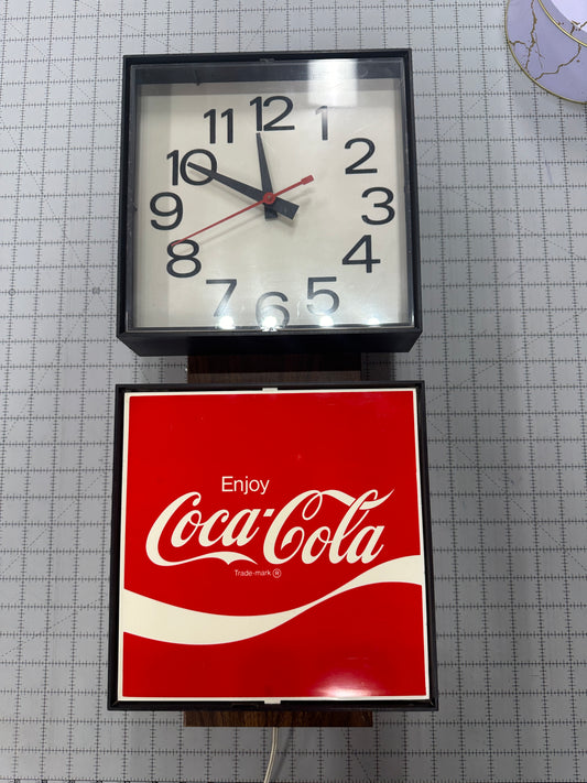 Vintage Coca Cola Advertising Clock