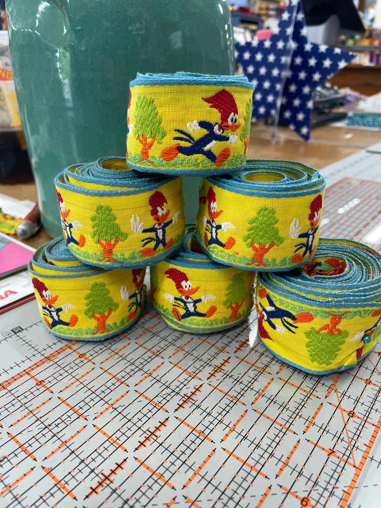 Vintage Jacquard Woodie Woodpecker Ribbon Trim