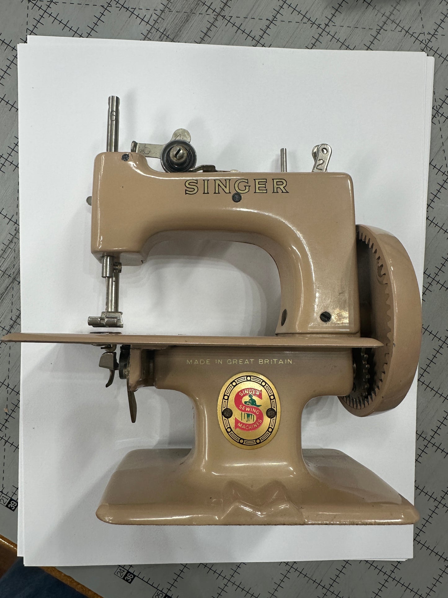 Vintage Singer Sewhandy - UK