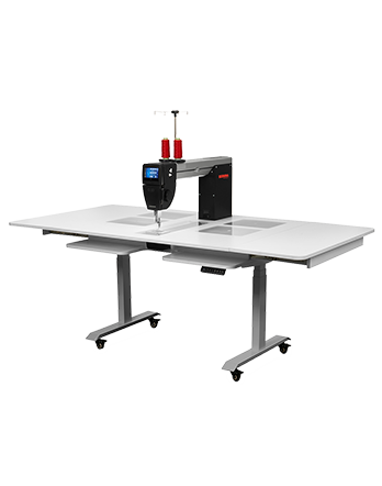 Bernina Longarm Event with Adam Rateliff (Adam Sew Fun) |September 25 (Fri) OR SUNDAY September 27th || 10-5