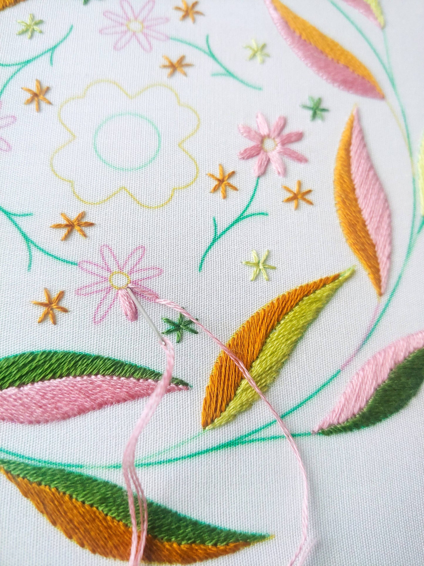 Mellow mood embroidery kit